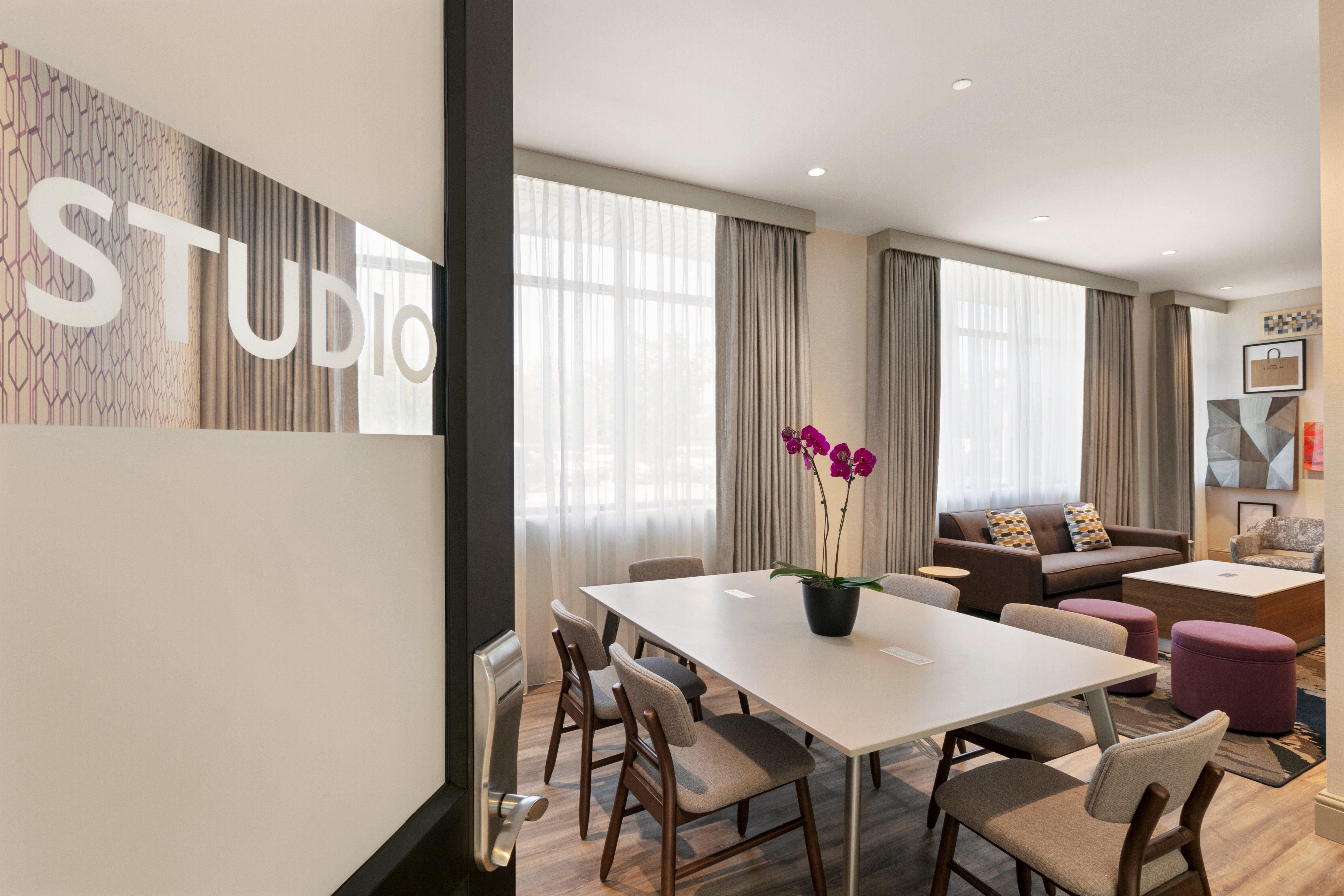 Hotel Crowne Plaza Philadelphia King Of Prussia Extérieur photo